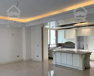 کامرانیه ۱۴۰ متر  لوکیشنی سفیر نشین رویال پسند