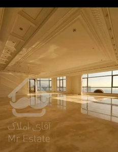 فرمانیه شرقی ۲۵۰متر نوساز برج باغ مجلل بدون مشابه