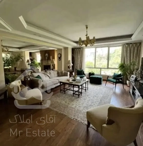 فرمانیه شرقی۲۵۵ متر دیپلمات نشین/۲ پارکینگ/۴ بالکن