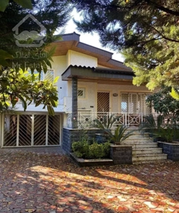 فروش ویلاباغ ۶۱۲متری با حیاط دنج سندششدانگ باکنتور