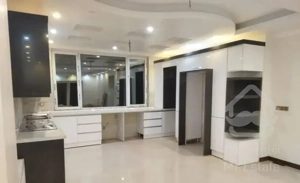 ۱۱۵ متر سه خوابه محدوده ۴ راه ولیعصر