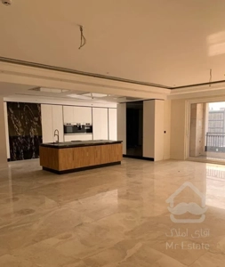 ونک ۱۵۰ متر (نوساز) ۳خواب (۲ پارکینگ )