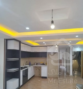 آپارتمان ۸۸ متری مرکز شهر  دو طبقه تک واحدی نوساز