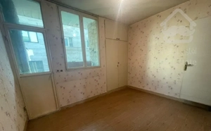 رهن آپارتمان ۶۰ متری ۱ خوابه طبقه ۳ در هفت چنار