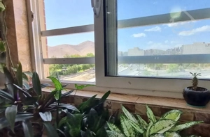 آپارتمان ۲ خوابه شیک و تمیز