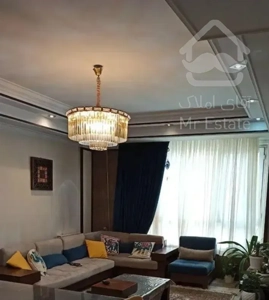 ۷۰ متر    ۲ خوابه     فول امکانات   در نارمک جنوبی