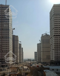 خرید ۱۰۶ متر دوخواب جنوبی نورگیر طبقه ۲۳ خرازی