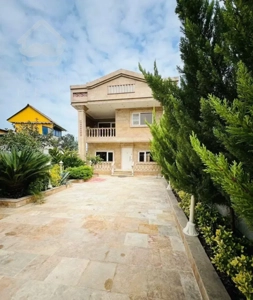 ویلا دوبلکس/نوساز/مالک چک داره کمتر میده