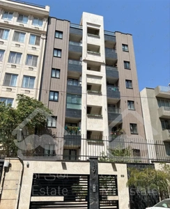 اپارتمان ۱۲۴ متری شیک با لوکیشن