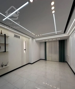 ۵۸متـر‌سنـد‌دار/آسـانسـور/روبنـما