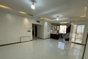 ۸۰ متر ، دو خواب ، فول امکانات ، طوقانی