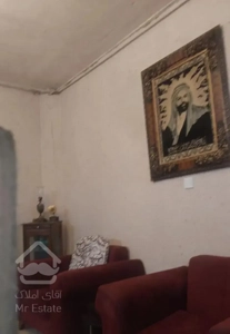 واحد۴۰متری و۹۰متری جهت انبا ری وتولیدی