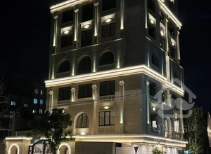 156متر هنرستان همکف+80 متر حیاط /دو پارکینگ در سند