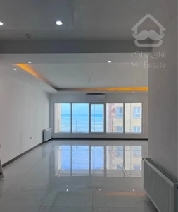 واحد با دید ابدی دریا