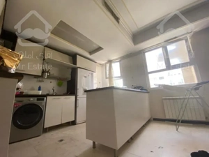 فروش 58 متری پاسداران