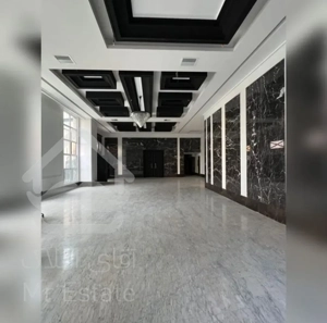 اجاره 240 متری اختیاریه