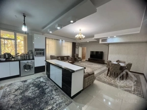 فروش آپارتمان ۹۴متری در فردوس شرق