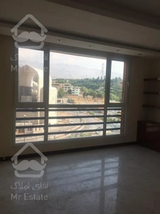 ۹۵ متری ویو ابدی سالن پرده خور