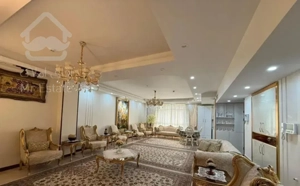 ۱۴۰متر باکس طلائی پونک