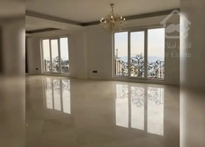 اقدسیه / ۳۲۰ متر  (تک‌واحدی اصیل با ۳ پارکینگ)