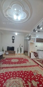 ۹۰متری ط۱ میدان ۴دختران.املاک قیومی نیا