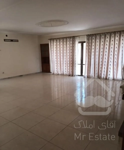 آپارتمان ۱۱۰ متری دو خواب نیکبخت شرقی