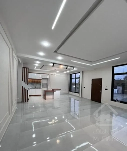 آپارتمان خوش نور جنوبی شرقی ورزشگاه۳خواب