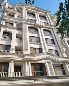 آپارتمان ۱۵۶ متر ۴ ساله / بلوار دریا