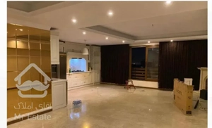 ۱۳۰متر  سه خواب کامرانیه