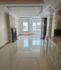 ۱۰۵ متر ۲ خواب / آجودانیه / ۲ بالکن