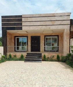 ویلا باغچه همکف 210 متری شهرکی سندتک‌برگ