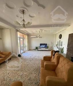 آپارتمان چهارواحدی واقع در خیابان دانش آموز