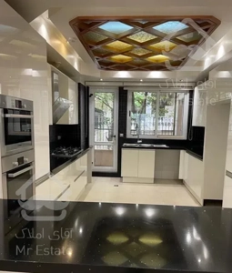 اپارتمان ۲۰۰متری سه خواب