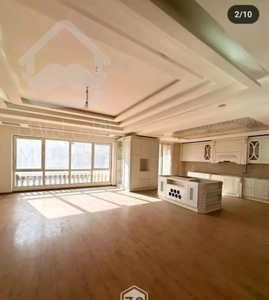 ۱۹۸ متر طبقه ۵ تک واحدی ۲ پارکینگه تاپ لوکیشن شهر