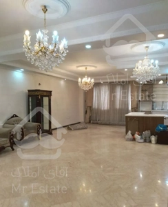 ۱۲۴ متری در بلوار درختی / تک واحدی / غرق در نور