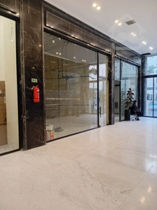 اجاره واحد تجاری ۲۶ متری لوکس در رونیکامال هروی