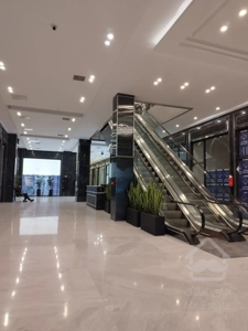 رهن و اجاره مغازه ۱۸ متری در هروی