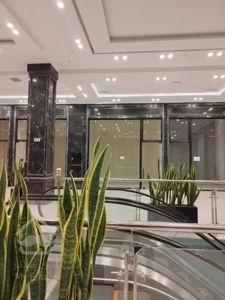 فروش اقساطی مغازه ۶۷ متری در هروی