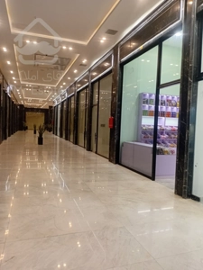 رهن اجاره مغازه 25 متری با بهترین پاخور در رونیکامال تجاری