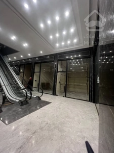 فروش از دم‌ قسط مغازه ۲۷ متری در کنار مترو حسین آباد