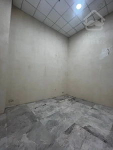 رهن و اجاره واحد تجاری ۲۳ متری در کنار مترو حسین آباد