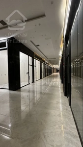 رهن و اجاره مغازه ۲۶ متری در پاساژ رونیکا در حسین آباد