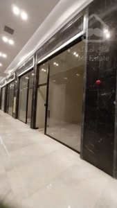 رهن و اجاره مغازه ۶۷ متری در مجتمع تجاری رونیکامال