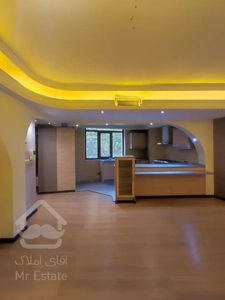 فروش اپارتمان ۱۲۱ متری/ سه خواب