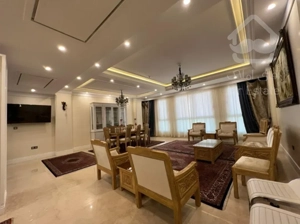 ۱۷۰متر /فول مشاعات /۲پارکینگ /بلوار ۲۴متری