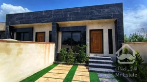 ویلا فلت/۱۳۰ متر زمین/۸۰ متر بنا