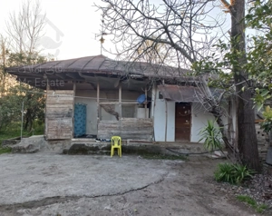 هزار متر زمین با خانه کلنگی به فروش می‌رسد