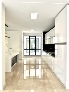 فروش آپارتمان ۲۱۷ متری در زعفرانیه