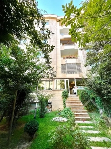 رهن آپارتمان ۱۸۵ متری در زعفرانیه