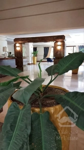 رهن آپارتمان ۱۸۰ متری در محمودیه